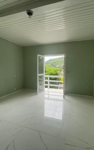 Casa à venda com 106m², 2 quartos e 2 vagas Casa à venda com 106m², 2 quartos e 2 vagasSala 2