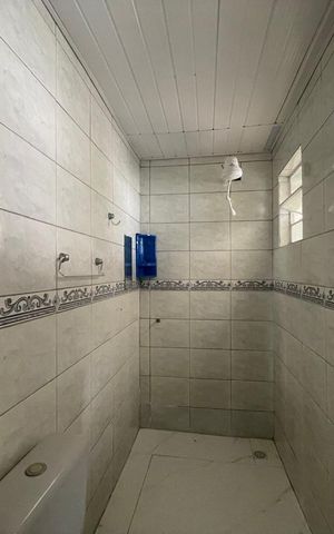 Casa à venda com 106m², 2 quartos e 2 vagas Casa à venda com 106m², 2 quartos e 2 vagasBanheiro Social