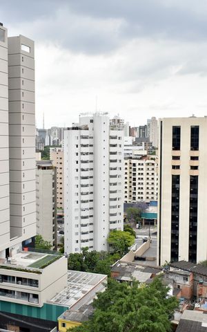 Apartamento à venda com 207m², 4 quartos e 4 vagas Apartamento à venda com 207m², 4 quartos e 4 vagasSuíte