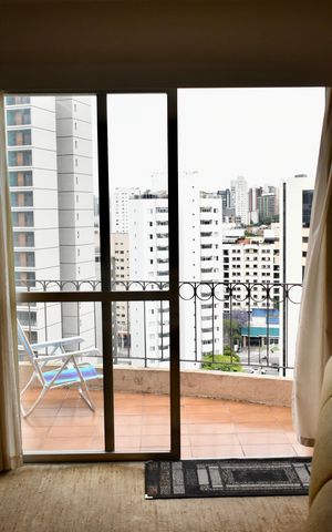 Apartamento à venda com 207m², 4 quartos e 4 vagas Apartamento à venda com 207m², 4 quartos e 4 vagasSacada