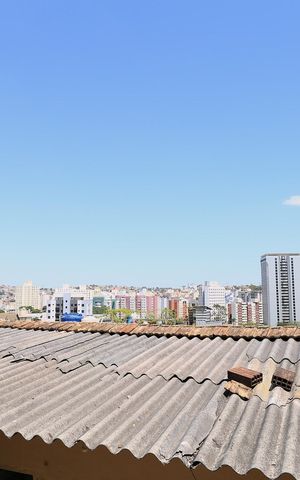 Casa à venda com 360m², 2 quartos e 2 vagas Casa à venda com 360m², 2 quartos e 2 vagasVista