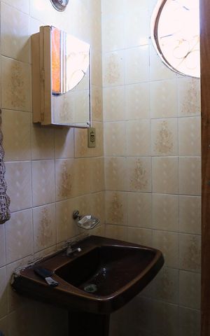 Casa à venda com 360m², 2 quartos e 2 vagas Casa à venda com 360m², 2 quartos e 2 vagasBanheiro da Suíte