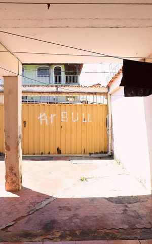 Casa à venda com 360m², 2 quartos e 2 vagas Casa à venda com 360m², 2 quartos e 2 vagasGaragem