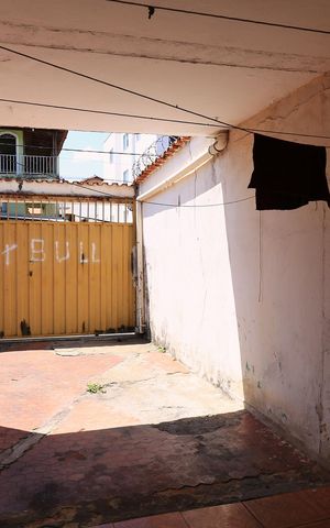 Casa à venda com 360m², 2 quartos e 2 vagas Casa à venda com 360m², 2 quartos e 2 vagasGaragem