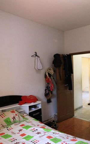 Casa à venda com 360m², 2 quartos e 2 vagas Casa à venda com 360m², 2 quartos e 2 vagasSuíte