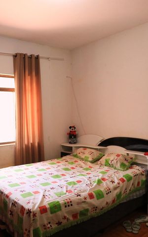 Casa à venda com 360m², 2 quartos e 2 vagas Casa à venda com 360m², 2 quartos e 2 vagasSuíte