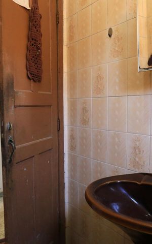 Casa à venda com 360m², 2 quartos e 2 vagas Casa à venda com 360m², 2 quartos e 2 vagasBanheiro