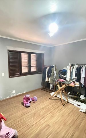 Casa à venda com 400m², 6 quartos e 8 vagasQuarto 1