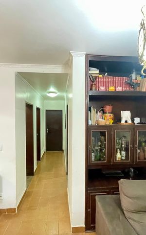 Casa à venda com 400m², 6 quartos e 8 vagasCorredor 