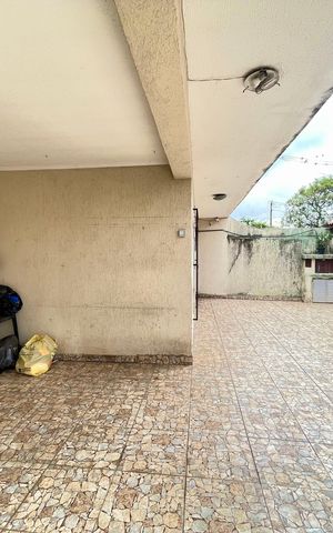 Casa à venda com 400m², 6 quartos e 8 vagasGaragem