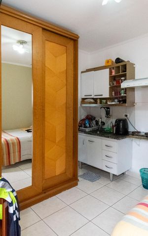 Casa à venda com 300m², 10 quartos e 2 vagas Casa à venda com 300m², 10 quartos e 2 vagasKitnet 5