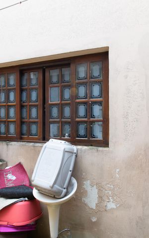 Casa à venda com 100m², 2 quartos e 2 vagas Casa à venda com 100m², 2 quartos e 2 vagasÁrea de Serviço