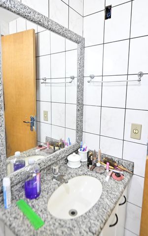 Apartamento para alugar com 105m², 3 quartos e 1 vaga Apartamento para alugar com 105m², 3 quartos e 1 vagaBanheiro da Suíte