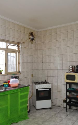 Casa à venda com 100m², 5 quartos e 1 vagaCasa 2 - Cozinha