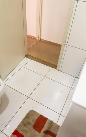Casa à venda com 100m², 5 quartos e 1 vagaCasa 1 - Banheiro