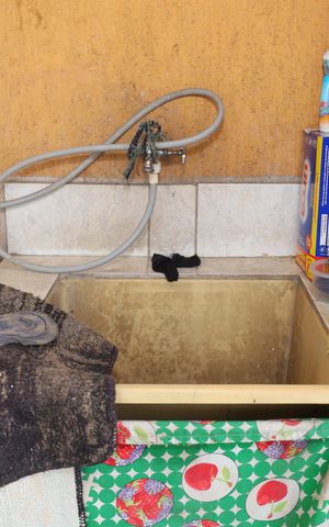 Casa à venda com 100m², 5 quartos e 1 vagaCasa 2 - Área de Serviço