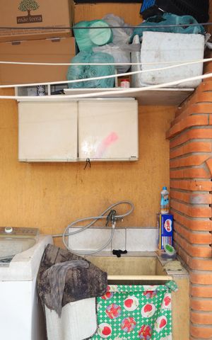 Casa à venda com 100m², 5 quartos e 1 vagaCasa 2 - Área de Serviço
