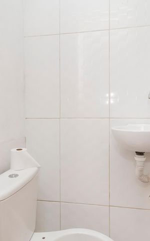 Casa à venda com 100m², 5 quartos e 1 vagaCasa 1 - Banheiro da Suíte1