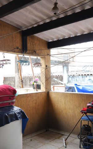 Casa à venda com 100m², 5 quartos e 1 vagaCasa 2 - Área de Serviço