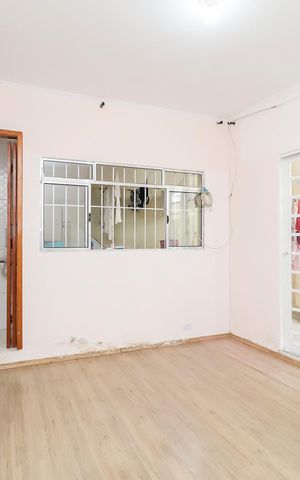 Casa à venda com 100m², 5 quartos e 1 vagaCasa 1 - Quarto 1 - Suíte
