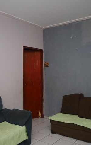 Casa à venda com 100m², 5 quartos e 1 vagaCasa 2 - Sala