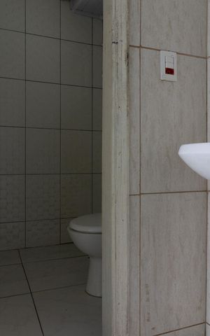 Apartamento à venda com 52m², 2 quartos e sem vaga Apartamento à venda com 52m², 2 quartos e sem vagaBanheiro