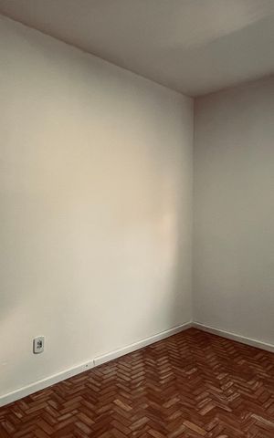 Casa à venda com 191m², 3 quartos e 2 vagas
