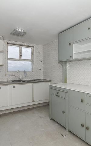 Apartamento à venda com 190m², 4 quartos e 2 vagasCozinha