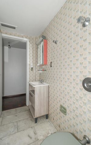 Apartamento à venda com 190m², 4 quartos e 2 vagasBanheiro