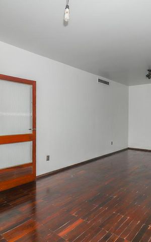 Apartamento à venda com 190m², 4 quartos e 2 vagasSala