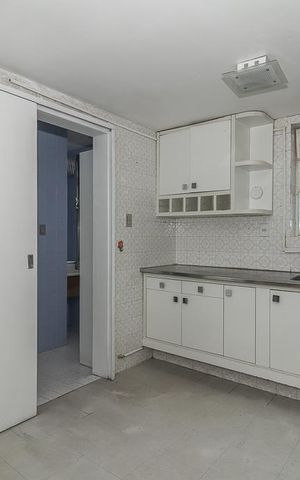 Apartamento à venda com 190m², 4 quartos e 2 vagasCozinha