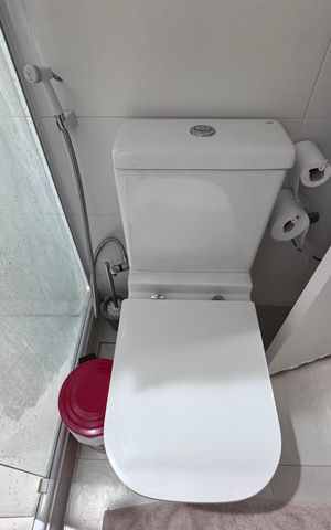 Apartamento à venda com 169m², 3 quartos e 2 vagas Apartamento à venda com 169m², 3 quartos e 2 vagasSuíte 1 - Banheiro