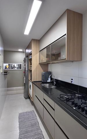 Apartamento à venda com 169m², 3 quartos e 2 vagas Apartamento à venda com 169m², 3 quartos e 2 vagasCozinha e Área de Serviço