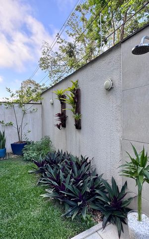 Apartamento à venda com 169m², 3 quartos e 2 vagas Apartamento à venda com 169m², 3 quartos e 2 vagasÁrea externa