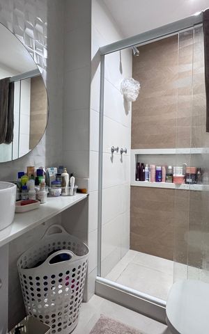 Apartamento à venda com 169m², 3 quartos e 2 vagas Apartamento à venda com 169m², 3 quartos e 2 vagasSuíte 1 - Banheiro