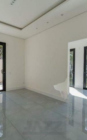 Casa de condomínio à venda com 350m², 5 quartos e 3 vagas