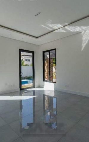 Casa de condomínio à venda com 350m², 5 quartos e 3 vagas