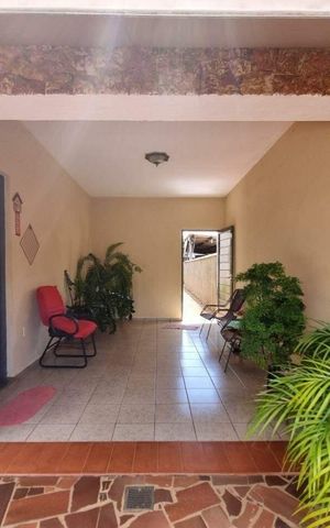 Casa à venda com 245m², 3 quartos e 2 vagas