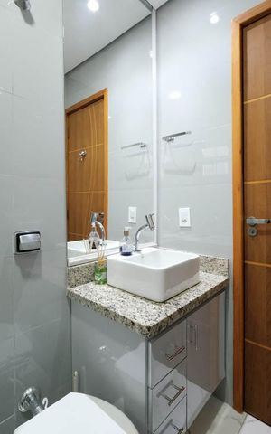 Casa à venda com 173m², 2 quartos e 2 vagasBanheiro