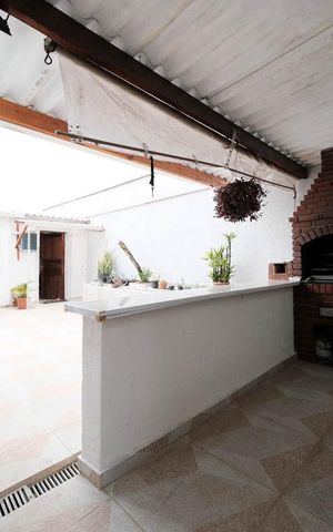 Casa à venda com 173m², 2 quartos e 2 vagasÁrea de Serviço