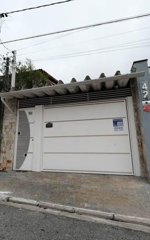 Casa à venda com 173m², 2 quartos e 2 vagasFachada
