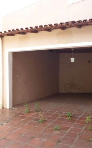Casa à venda com 400m², 3 quartos e 4 vagas