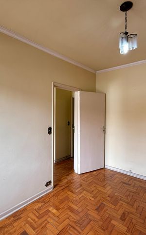 Casa à venda com 200m², 5 quartos e 4 vagas Casa à venda com 200m², 5 quartos e 4 vagasQuarto 2