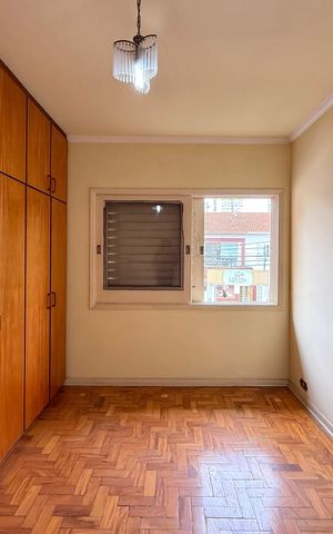 Casa à venda com 200m², 5 quartos e 4 vagas Casa à venda com 200m², 5 quartos e 4 vagasQuarto 2