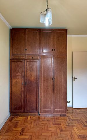 Casa à venda com 200m², 5 quartos e 4 vagas Casa à venda com 200m², 5 quartos e 4 vagasQuarto 3