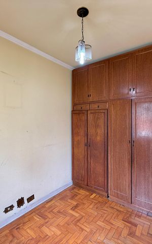 Casa à venda com 200m², 5 quartos e 4 vagas Casa à venda com 200m², 5 quartos e 4 vagasQuarto 3