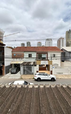 Casa à venda com 200m², 5 quartos e 4 vagas Casa à venda com 200m², 5 quartos e 4 vagasVista Suíte
