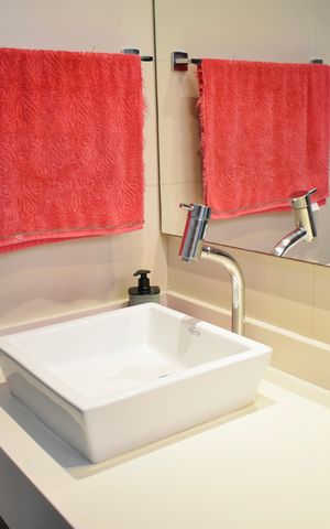 Apartamento à venda com 135m², 2 quartos e 3 vagas Apartamento à venda com 135m², 2 quartos e 3 vagasLavabo