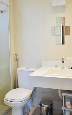 Apartamento à venda com 135m², 2 quartos e 3 vagas Apartamento à venda com 135m², 2 quartos e 3 vagasBanheiro da Suíte