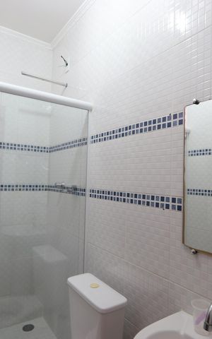 Casa à venda com 220m², 2 quartos e 2 vagasBanheiro Social